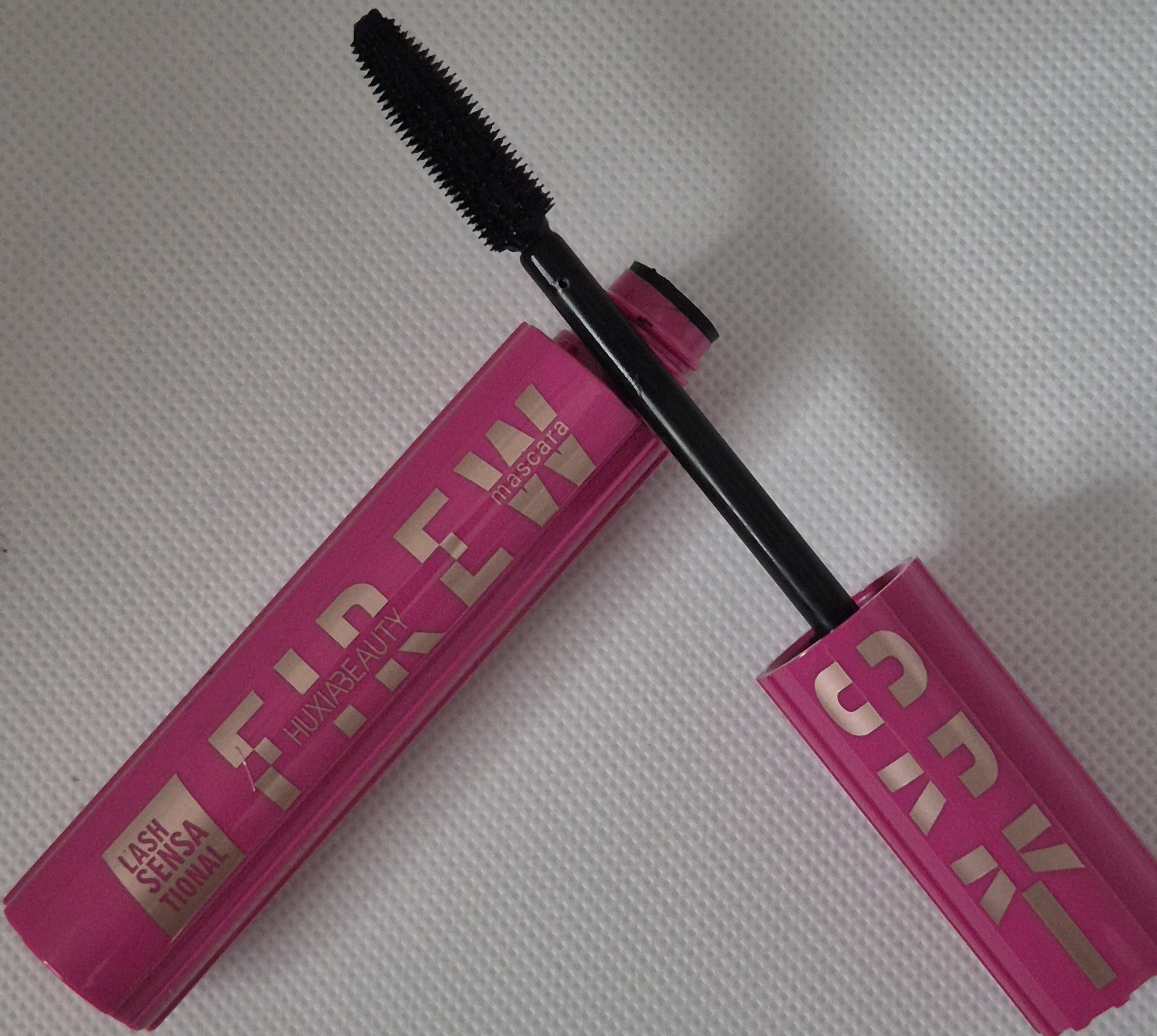 LASH SENSA TIONAL  HUXIABEAUTY mascara